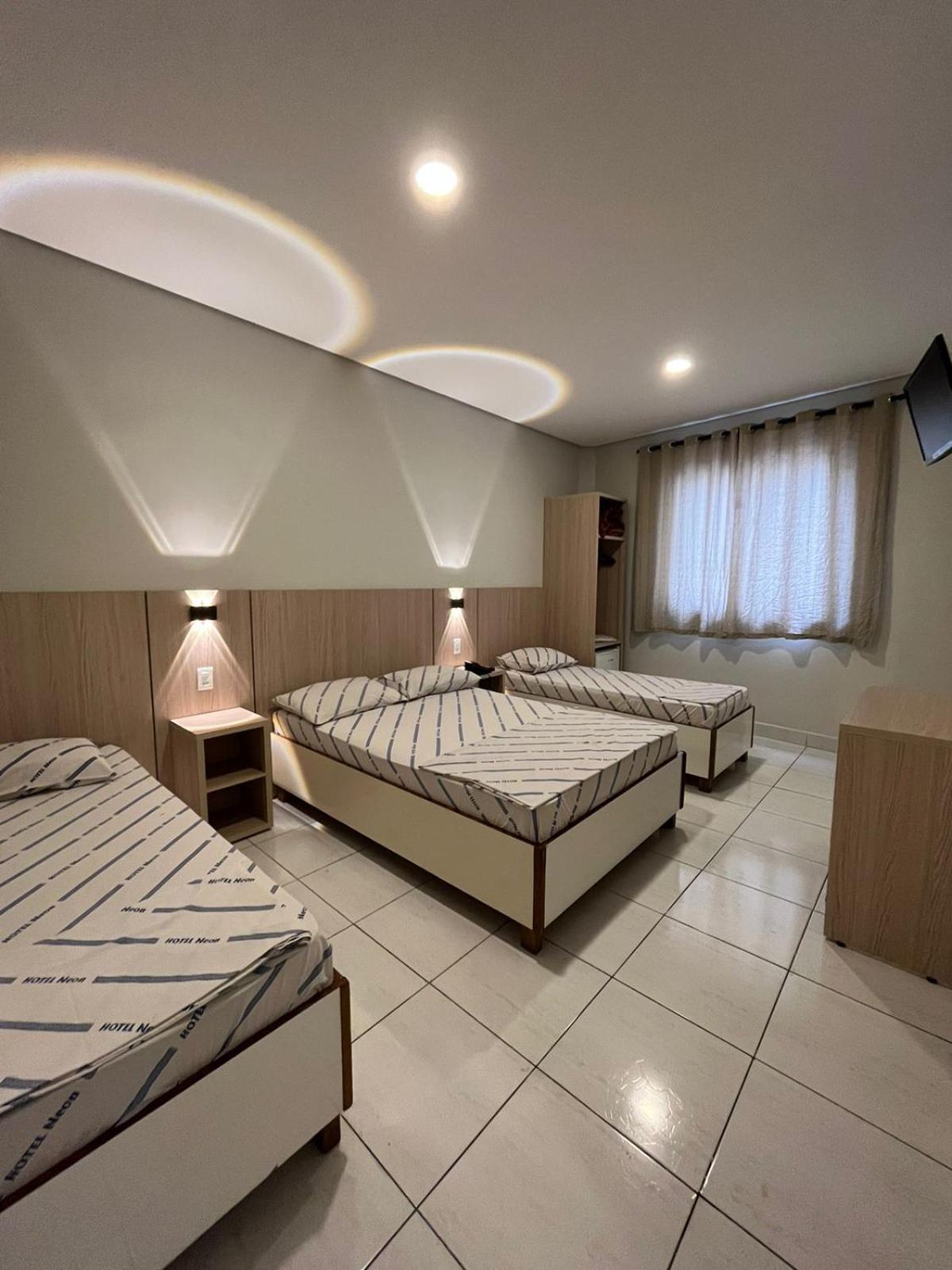 Hotel Neon - Proximo A 25 De Marco, Bom Retiro E Bras, A 2Min Do Mirante Sampa Sky E Pista De Skate Anhangabau São Paulo Ngoại thất bức ảnh
