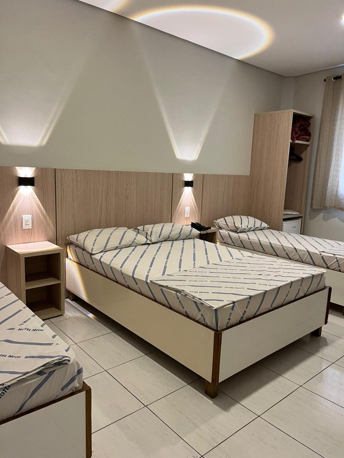 Hotel Neon - Proximo A 25 De Marco, Bom Retiro E Bras, A 2Min Do Mirante Sampa Sky E Pista De Skate Anhangabau São Paulo Ngoại thất bức ảnh