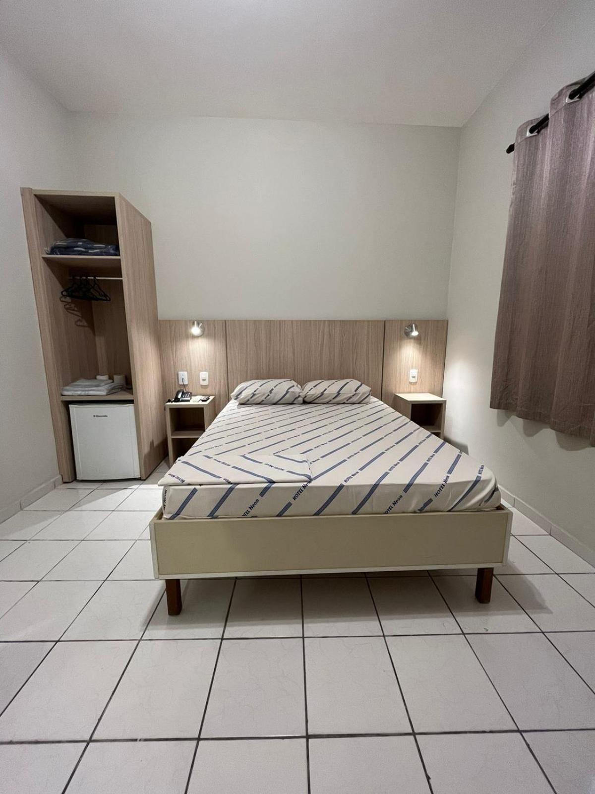 Hotel Neon - Proximo A 25 De Marco, Bom Retiro E Bras, A 2Min Do Mirante Sampa Sky E Pista De Skate Anhangabau São Paulo Ngoại thất bức ảnh