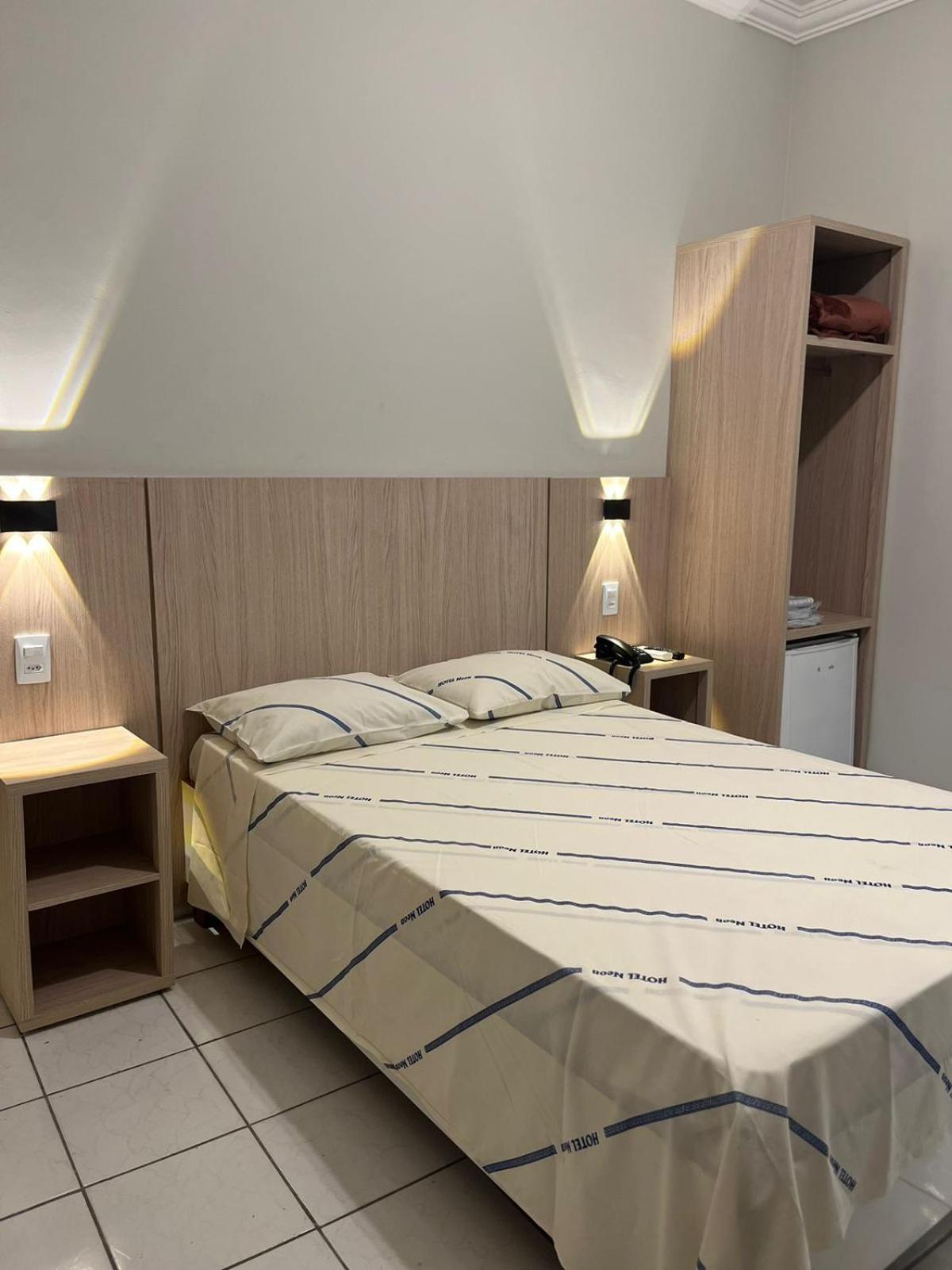 Hotel Neon - Proximo A 25 De Marco, Bom Retiro E Bras, A 2Min Do Mirante Sampa Sky E Pista De Skate Anhangabau São Paulo Ngoại thất bức ảnh